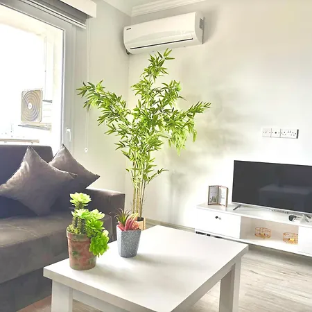 Sea And Sky - Opposite Long شقة *