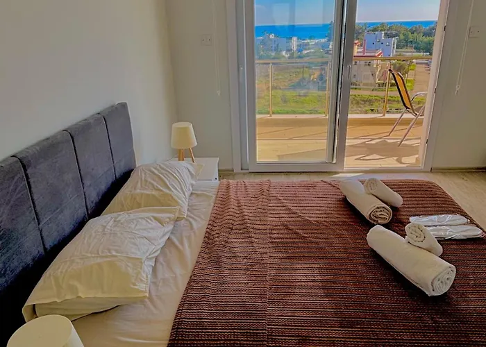 Sea And Sky - Opposite Long * Trikomo